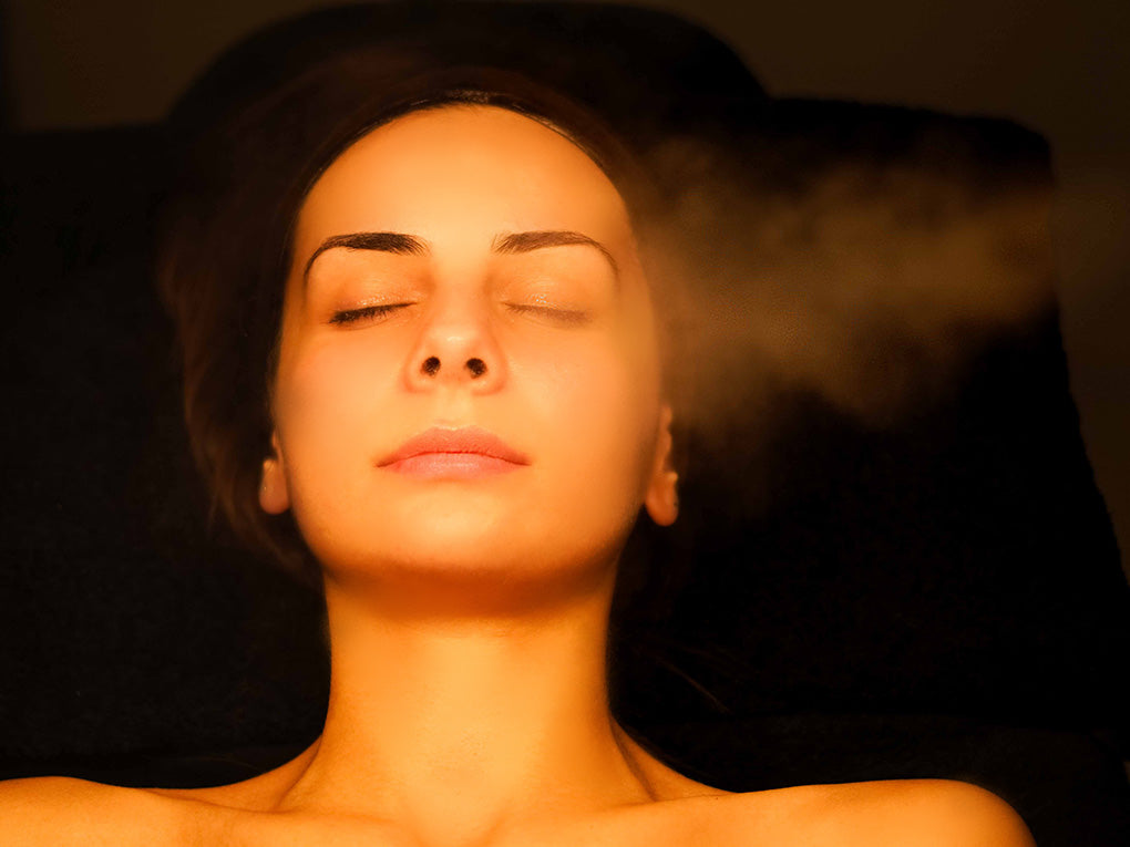 iS Clinical Medical Grade Signature Cleansing Facial