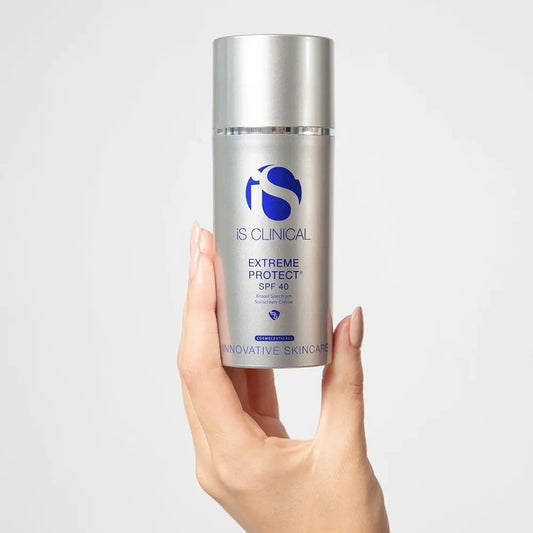 iS CLINICAL Extreme Protect SPF40 Translucent 100g